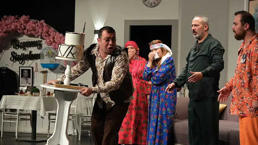 Erzurum Şehir Tiyatrosu'ndan Kahkaha Dolu Yeni Oyun: 'Organiyasyon'