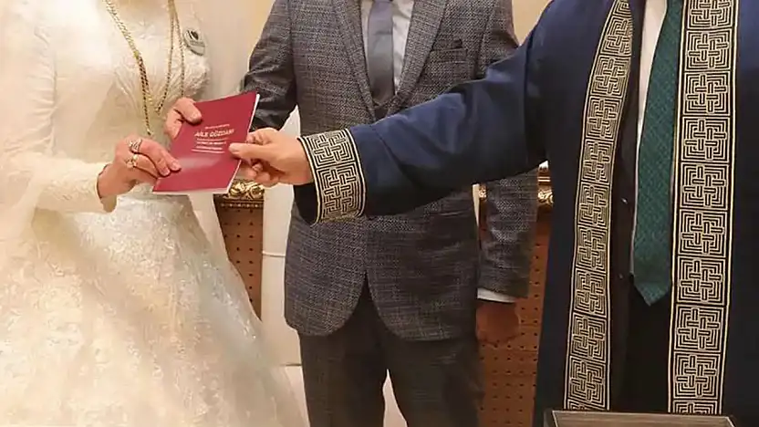 Genç Çiftlere Müjde: Evlilik Kredisi Limiti 250 Bin TL'ye Çıkıyor