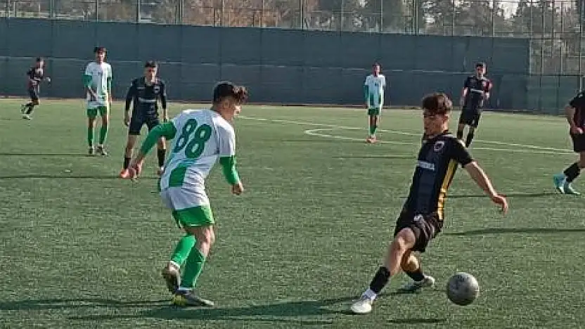 Gol Yağmuru ile Açılış: Malatya Demirspor'dan 7 Gollü Galibiyet