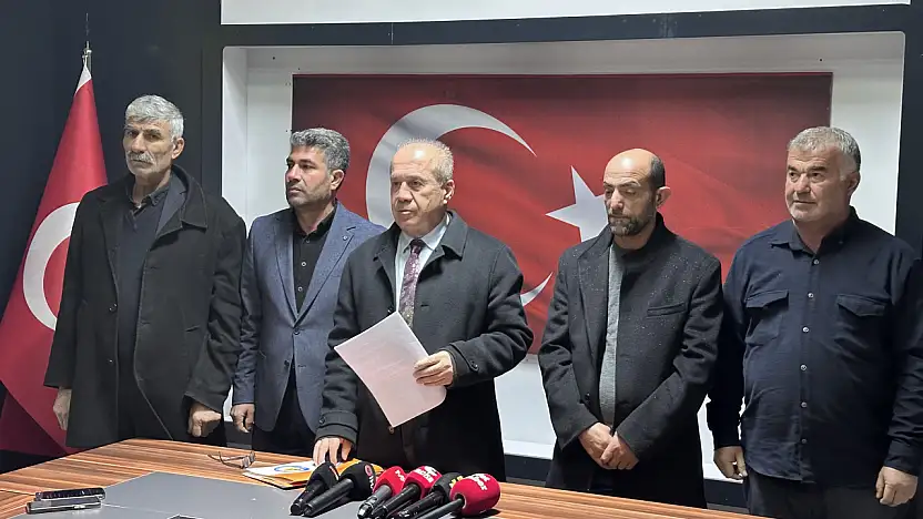 İhraç Talebine Tepki: CHP'li Meclis Üyelerinden 'Mücadele Sürecek' Mesajı