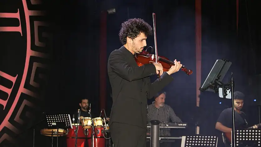 İnönü Üniversitesinde 50. Yıl Özel Solo Keman Konseri