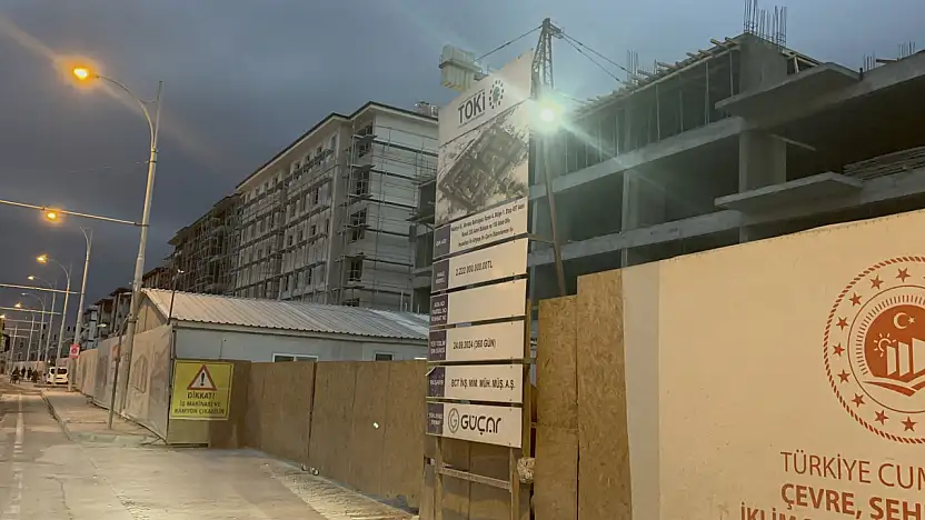 İnşaatlarda Güvenlik Zaafı Devam Ediyor: İki İşçi Hastanede