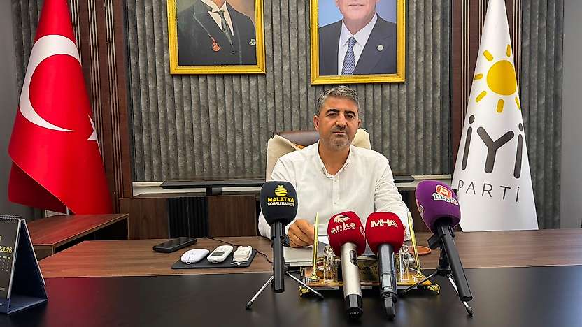İYİ Partili Yıldız'dan 'Ayaküstü görüşme' tepkisi: Malatya'nın değeri birkaç dakika mı?