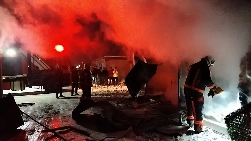 Katar Konteyner Kent'te Yangın