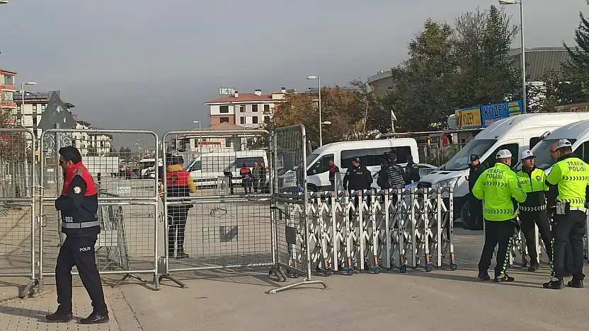 Malatya'da 116 Sanıklı Çete Davası Spor Salonunda Başladı