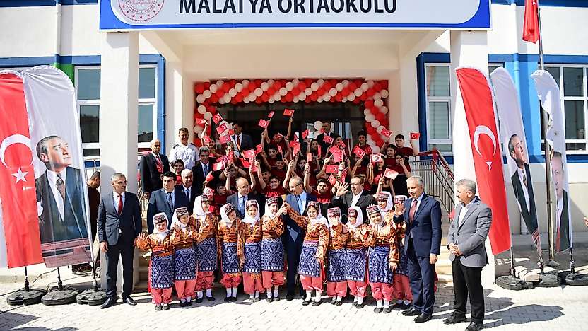 Malatya'da 2026-2027 Eğitim Öğretim Yılı Törenle Başladı
