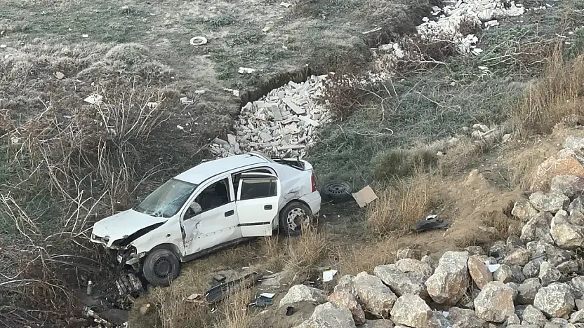 Malatya'da Buzlanma Faciası: Otomobil Köprüden Uçtu, 1 Ölü 2 Yaralı