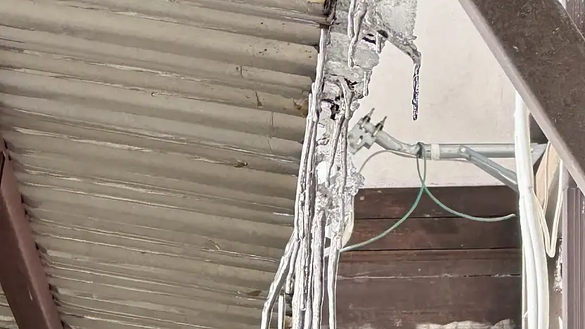 Malatya'da Çatı Oluklarında Buz Alarmı