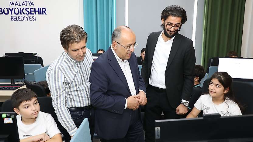 Malatya'da Geleceğin Yazılımcıları Sertifikalarını Aldı