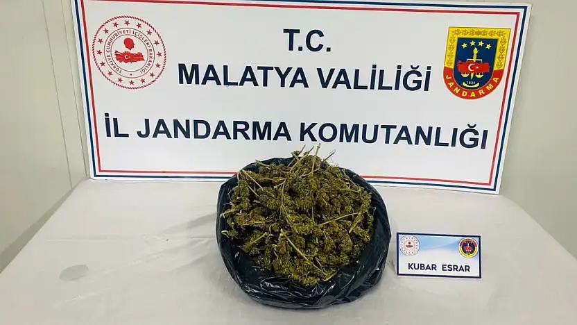 Malatya'da Jandarmadan Uyuşturucu Operasyonu: 1,5 Kilo Esrar Ele Geçirildi