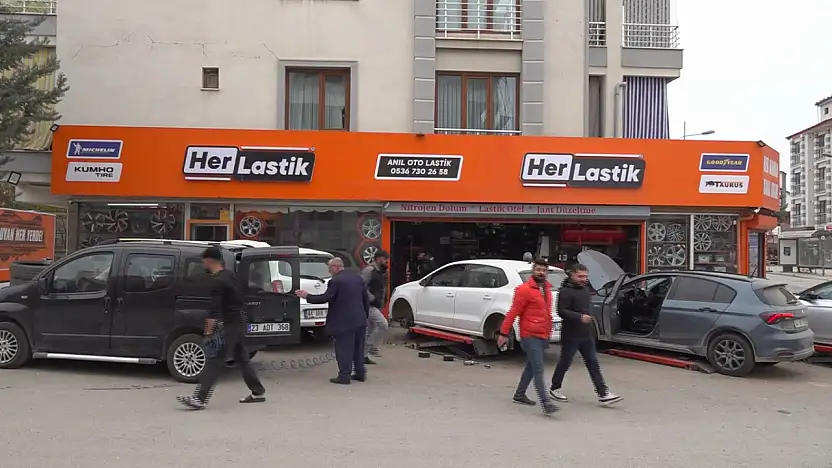 Malatya'da Kış Lastiği Yoğunluğu: Sürücülere 'Güvenlik İçin Değişim Şart' Uyarısı