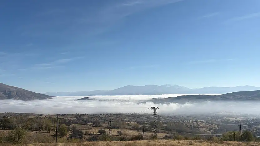Malatya'da Yoğun Sis Kartpostallık Görüntüler Oluşturdu