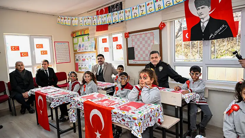 Malatya Emniyetinden Öğrencilere Anlamlı Ziyaret