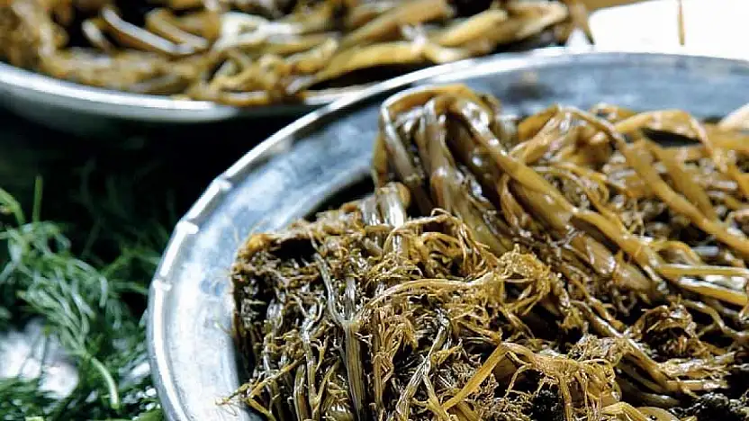 Malatya Sofralarının Vazgeçilmezi: Yöresel Salatalar