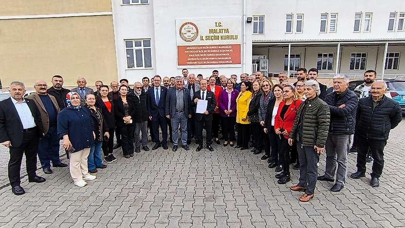 Malatya Yeni Parti İl Yönetimi Mazbatasını Aldı