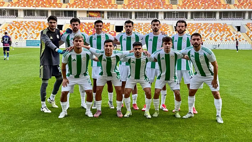 Malatya Yeşilyurtspor 9 Kişi Kalan Rakibini 1-0 Mağlup Etti