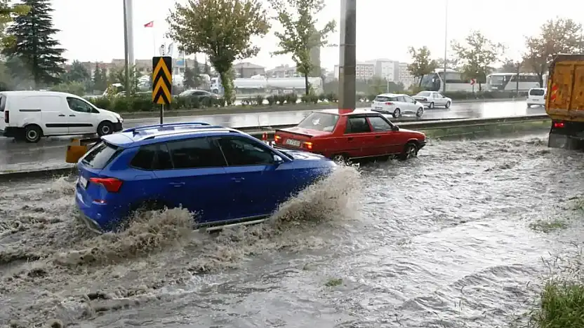 Marmara ve Batı Karadeniz'de kuvvetli yağış ve fırtına bekleniyor