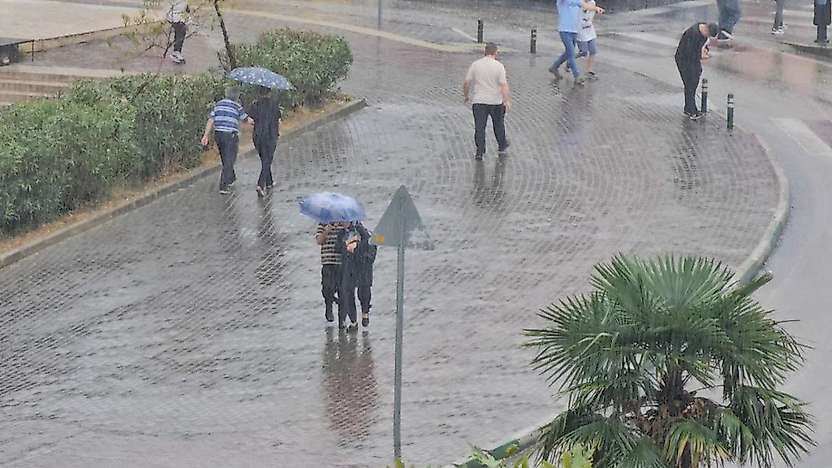 Meteoroloji'den 14 il için sarı kodlu sağanak uyarısı
