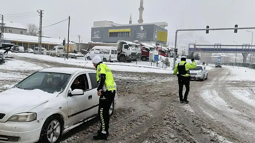Meteoroloji'den Kar ve Fırtına Uyarısı: Malatya'da Sıcaklık -9'a Düşecek
