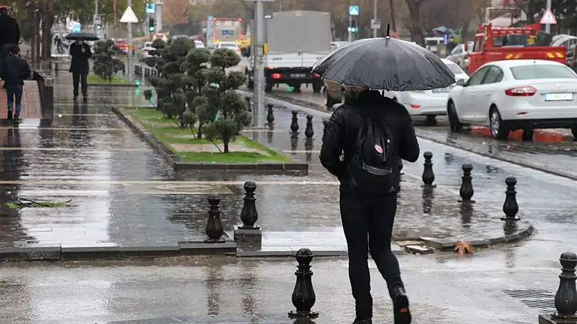 Meteoroloji'den kuvvetli yağış, fırtına ve çığ uyarısı