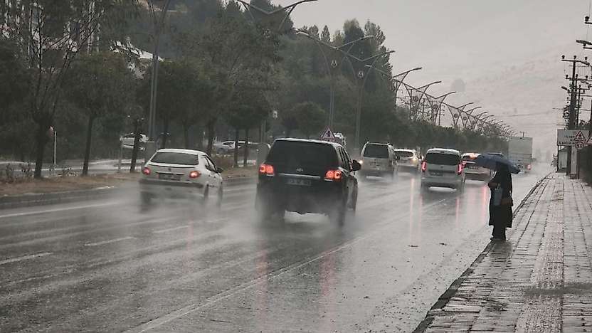 Meteoroloji uyardı: Birçok bölgede kuvvetli sağanak bekleniyor