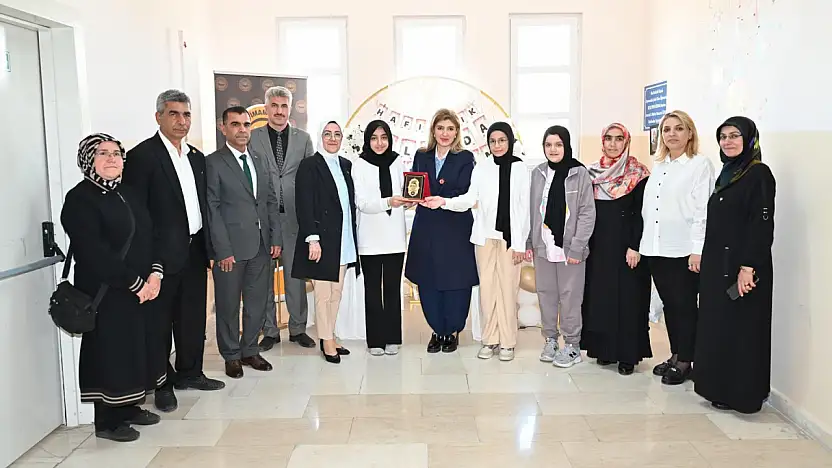 Milletvekili Ölmeztoprak TOBB Malatya Hafız İmam Hatip Ortaokulu'nu Ziyaret Etti