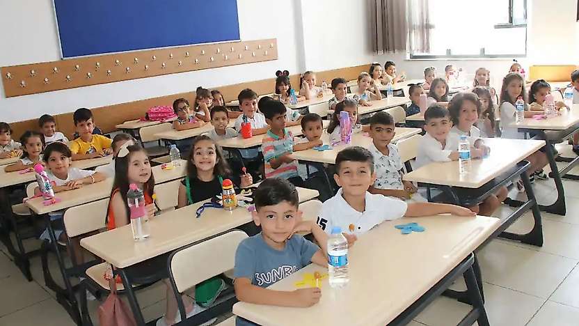 Okullarda Uyum Haftası Yarın Başlıyor: Bazı Öğrenciler İçin Ders Zili Erken Çalacak