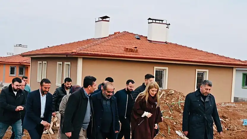 Ölmeztoprak: Akçadağ'da Kırsal Konut ve Çarşı Projelerinde Teslime Yaklaşıldı