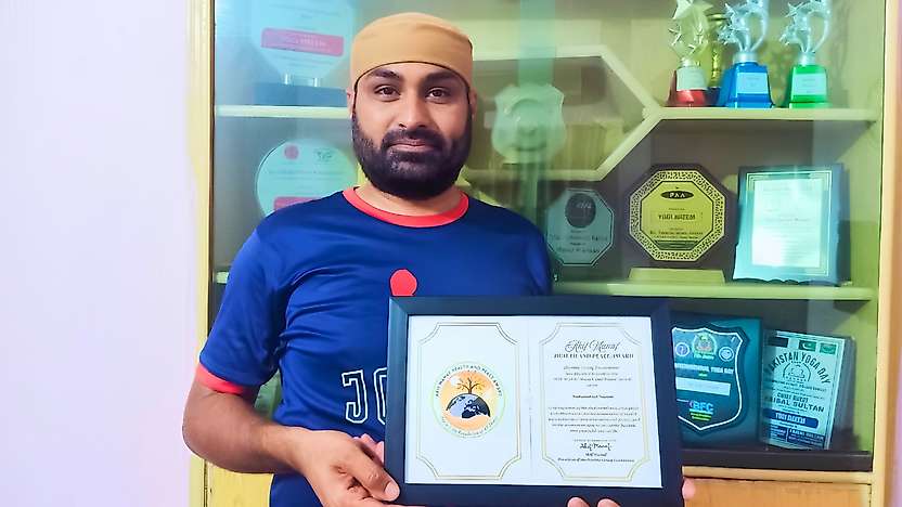 Pakistanlı Spor Eğitmeni Muhammad Naeem'e 'Sağlık ve Barış Ödülü'
