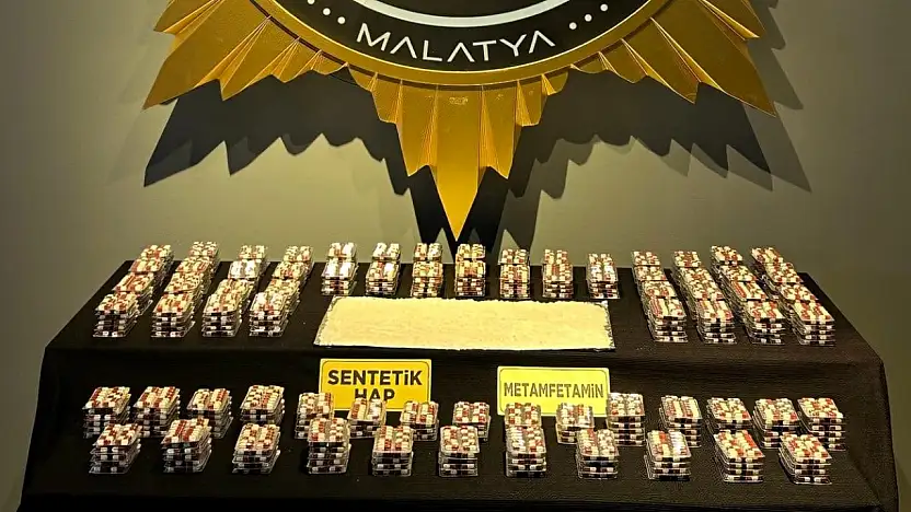 Polisten Büyük Baskın: Binlerce Ecza Hap ve Metamfetamin Ele Geçirildi