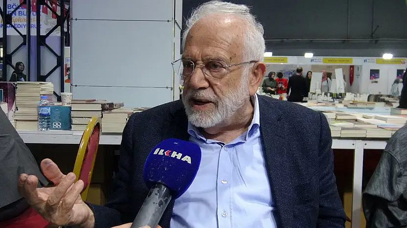 Prof. Dr. İhsan Süreyya Sırma: 'İlmin ve Kültürün Geleceği PDF'lerde Değil, Kitaplarda Saklı'