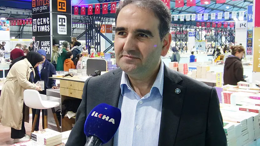 Prof. Dr. Mehmet Aslan: 'İzzetli bir hayatın yolu kitap okumaktan geçiyor'