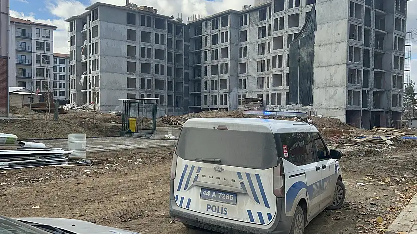 Rezerv Alan İnşaatında Feci Kaza: 6'ncı Kattan Düşen İşçi Ağır Yaralandı