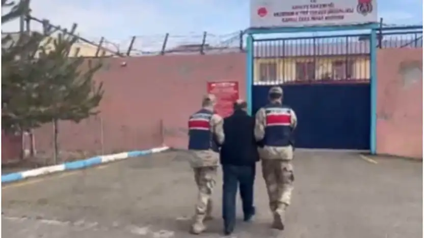 Son iki haftada FETÖ'ye yönelik operasyonlarda 76 şüpheli yakalandı