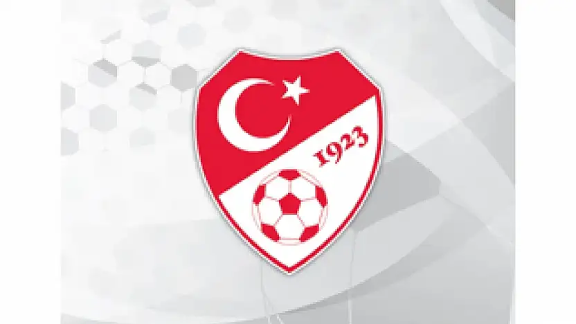 Süper Lig kulüpleri, A Takım Listesi'ne en fazla 14 yabancı futbolcu yazabilecek.