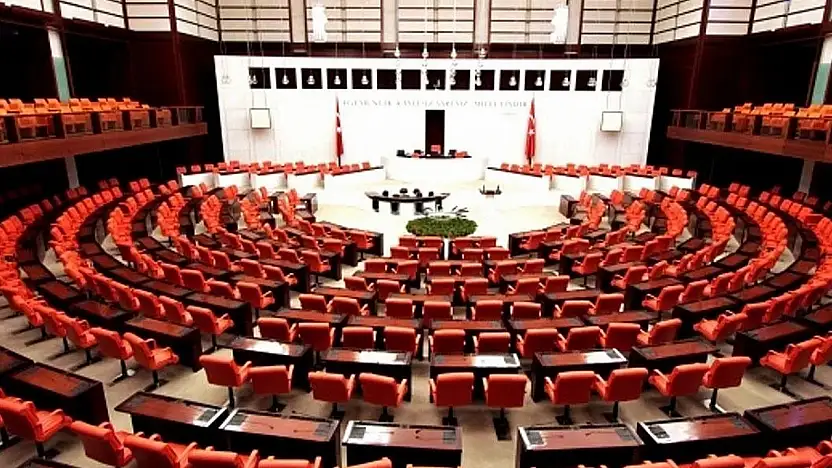 TBMM'de Trafik Cezaları Sertleşiyor: Plaka Değiştirene 140 Bin Lira