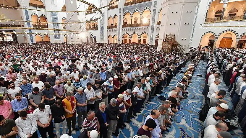 Teşrik tekbirlerini unutmayalım