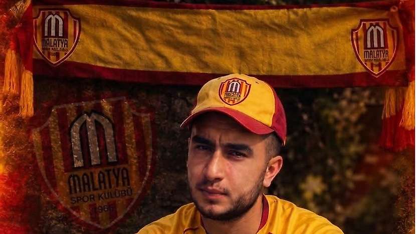 Tribünlerdeki Yeri Boş, Kalbimizdeki Yeri Baki