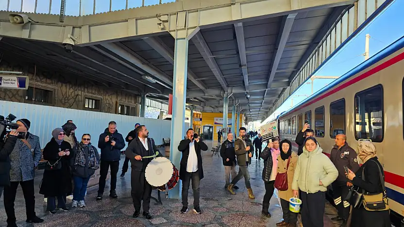 Turistik Diyarbakır Ekspresi'nin İlk Durağı Malatya Oldu