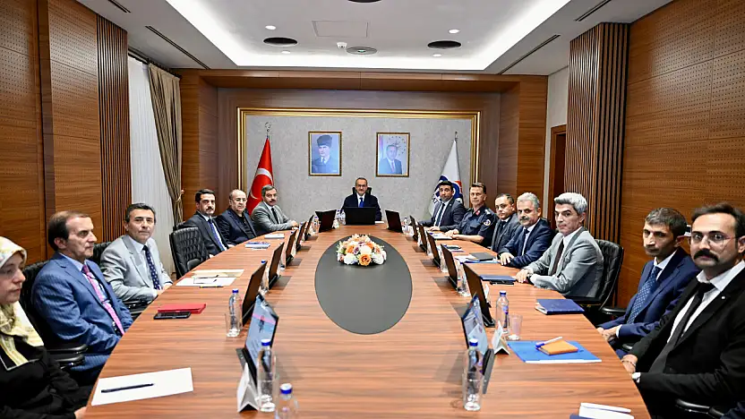 Vali Seddar Yavuz: 'Öğrencilerimizin huzuru en önemli görevimizdir'
