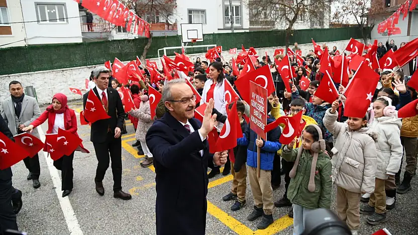Vali Seddar Yavuz 'Türkiye Yüzyılı Maarif Modeli' Kapsamında Düzenlenen Törene Katıldı