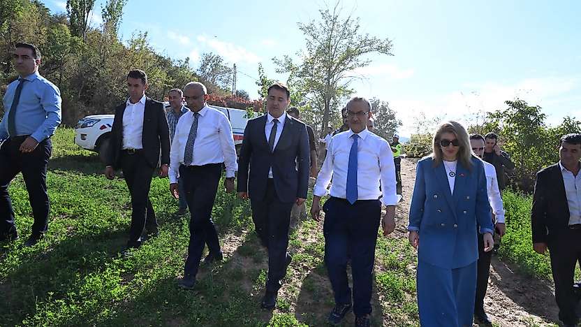 Vali Yavuz Doğanyol'da Deprem Konutlarından Gölete Birçok Projeyi İnceledi
