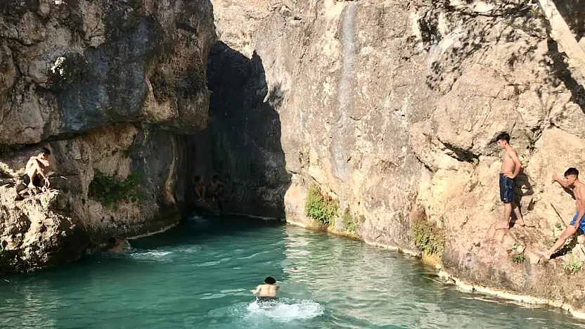Yazıhan karasu, sıcaklarda serinlemek isteyenlerin adresi