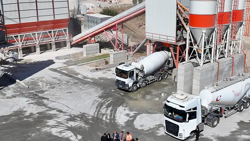 Yeşilyurt'a İkinci Beton Santrali Kazandırıldı: Üretim Kapasitesi 1500 m³'e Ulaştı