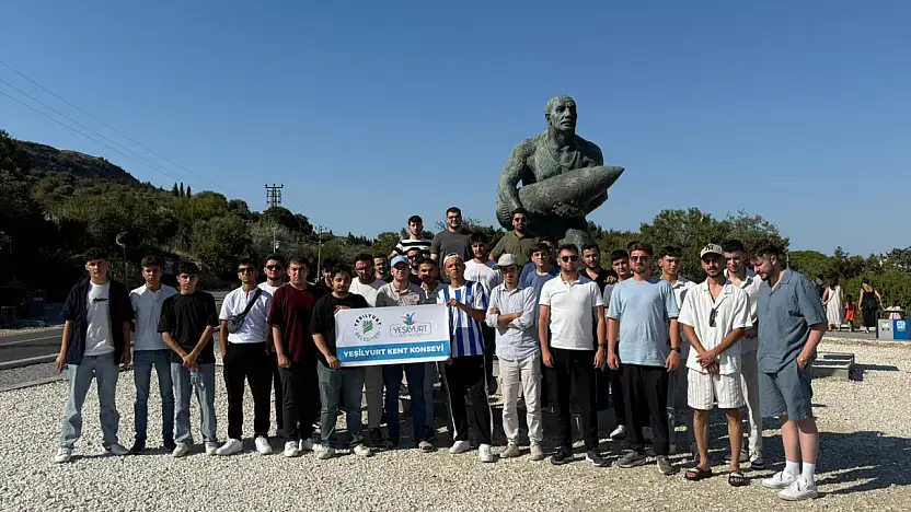 Yeşilyurt Genç Meclis Üyeleri, Kahramanlık Destanının Yazıldığı Çanakkale'deki Tarihi Mekânları İnceledi