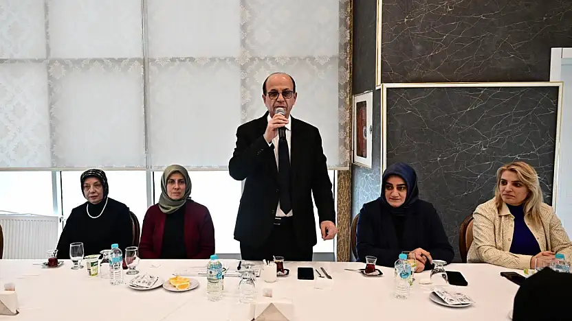 Yeşilyurt'ta Kadın ve Aile Hizmetleri Tanıtıldı