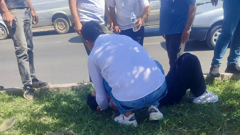 Yeşilyurt'ta Kontrolden Çıkan Araç Devrildi: 1 Yaralı