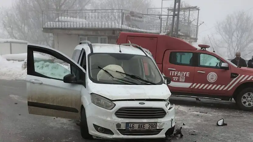 Yoğun Sis Kazaya Neden Oldu