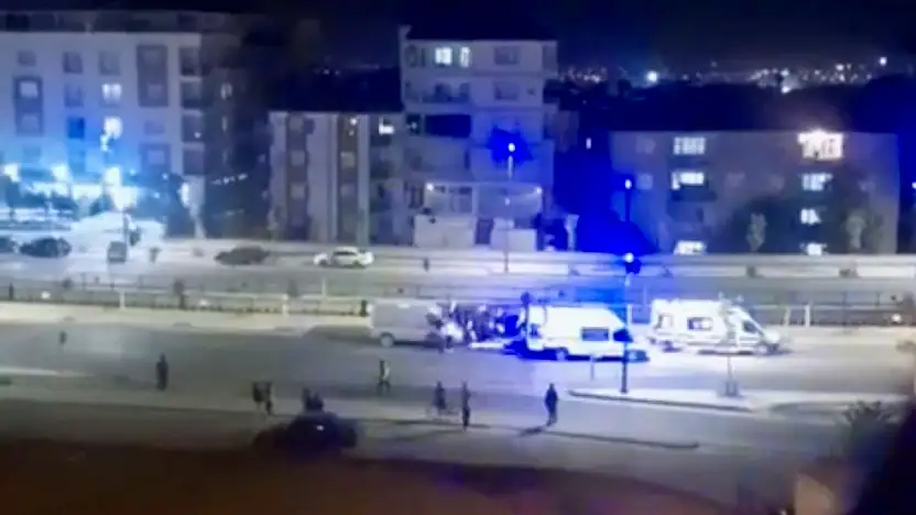 Zincirleme Trafik Kazası: 4 Araç Çarpıştı, 2 Kişi Yaralandı
