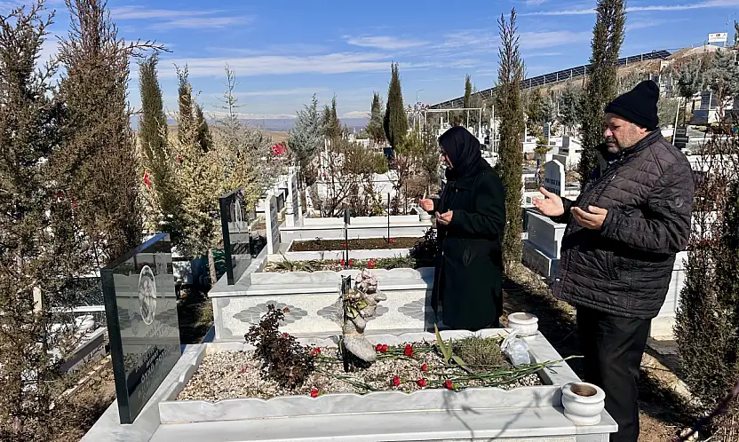 17 Saniyede Yıkılan Binada Yok Olan Bir Aile: Doydukların Acısı 3 Yıldır Dinmiyor